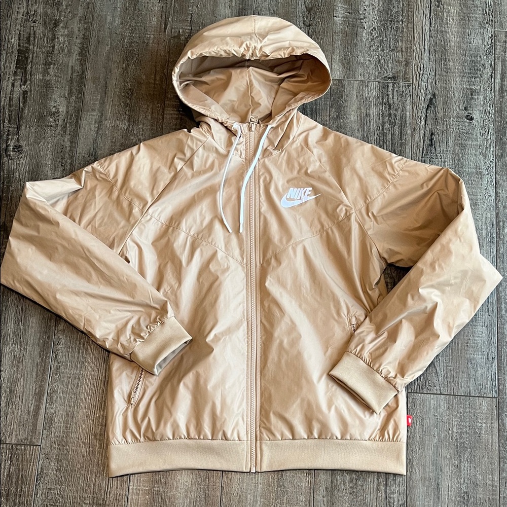 Nike women’s  Beige Windbreaker Jacket
